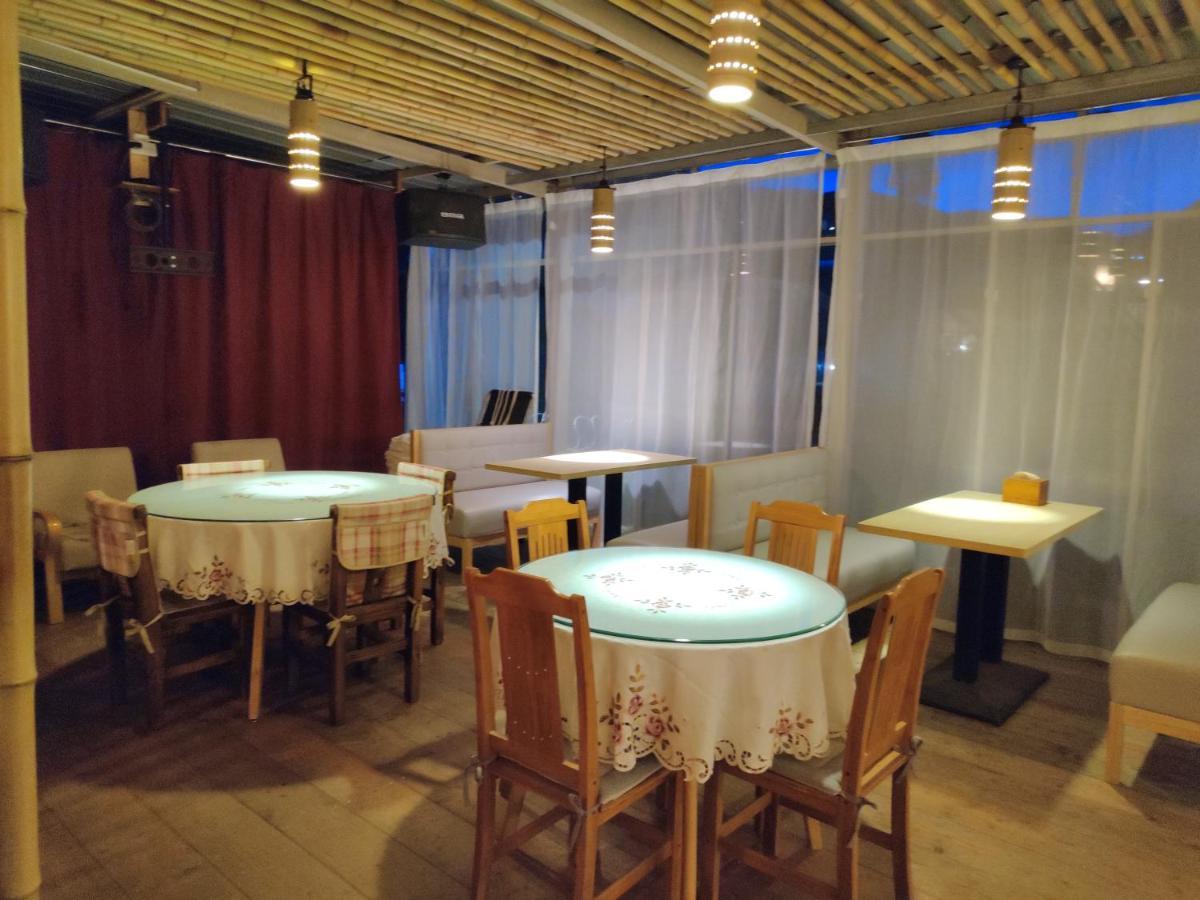 ホテル 多依湾客栈havre De Paix Duoyiwan 元陽県 エクステリア 写真