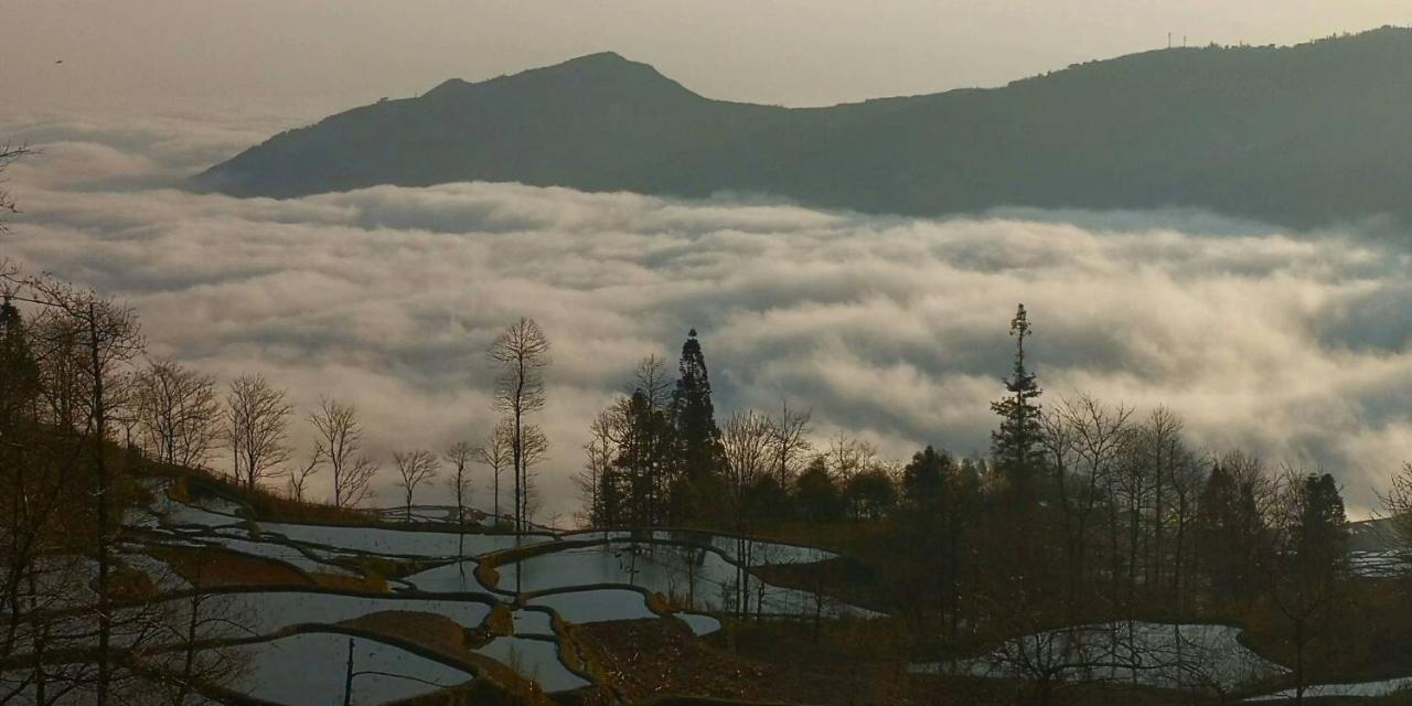 ホテル 多依湾客栈havre De Paix Duoyiwan 元陽県 エクステリア 写真